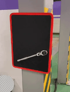 🚗🔧The Flexible Tool Mat That Hugs Any Surface & Never Drops Your 10mm Socket Again